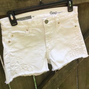 GAP Embroidered Authentic Summer Shorts Denim NWOT